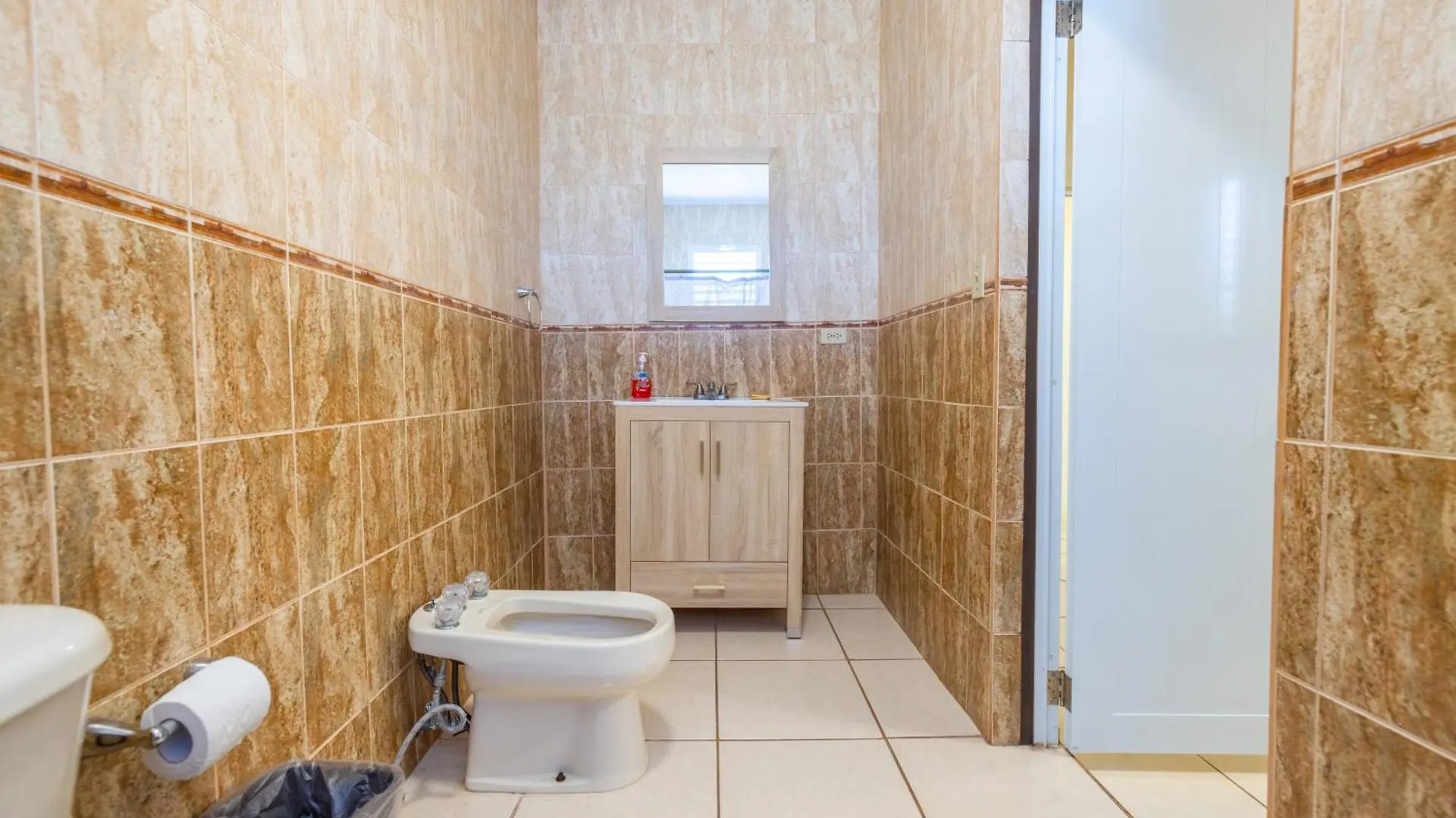 Colinas Del Atlantico Vacational House 2Nd Floor Apartment Isabela